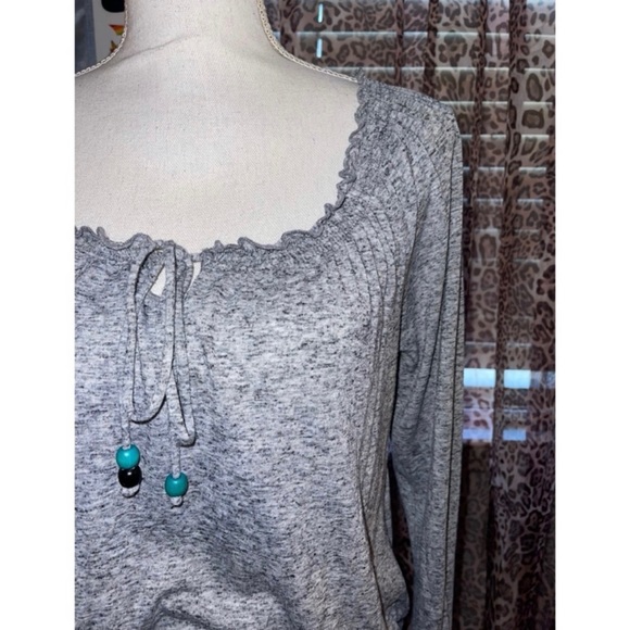 Mossimo Supply Co. Tops - Women’s Gray Mossimo Supply Beaded Long Sleeve 💙